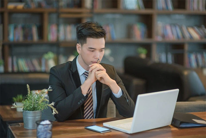 : معماری در مقابل ماژولاریسم سطحی