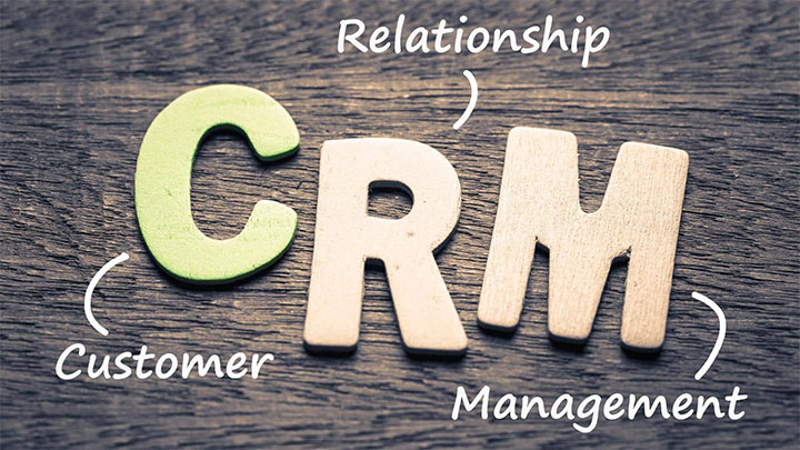 پیاده سازی و نگهداری CRM
