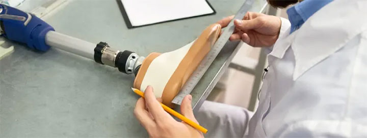 ارتوتیست (Orthotist) و پراستتیست (Prosthetist)