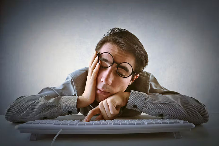 آیا کسلی و بی‌حوصلگی واقعا مفید است؟