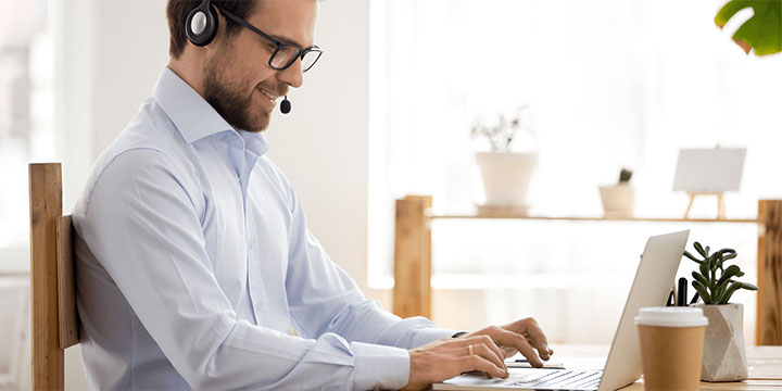 شغل پشتیبان مشتریان چیست؟